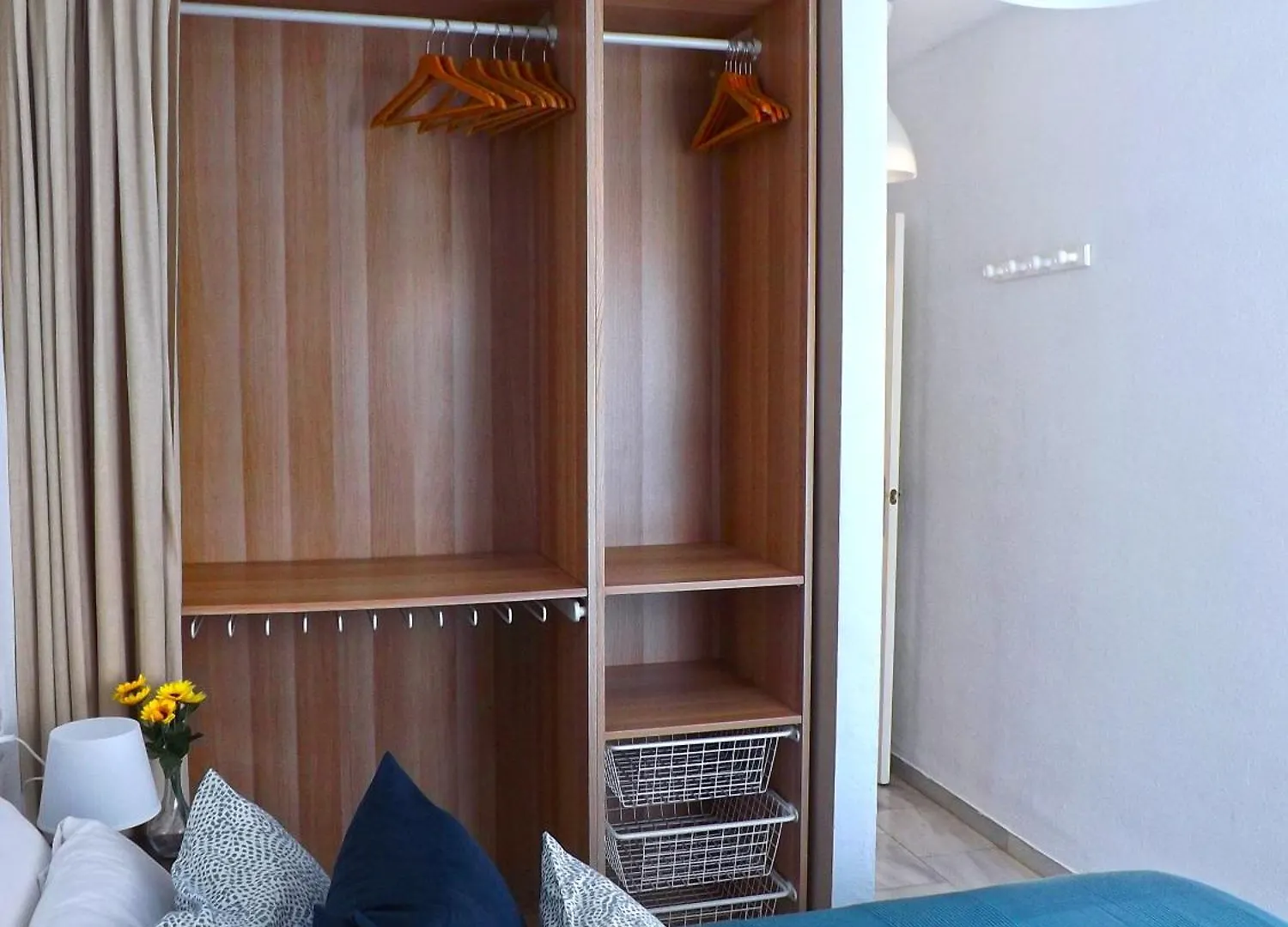 Casa Familiar Ideal Para 10 Con Jardin, Terraza, Bbq Y Playa بينالماذينا